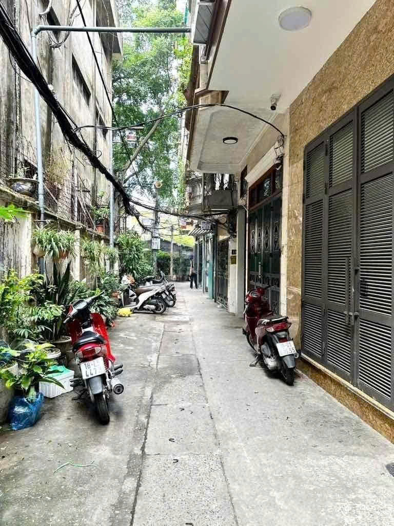 Cho thuê nhà ngõ 56 Minh Khai, 4 tầng x 33m2, 3 ngủ, 12 Triệu Full đồ - Ảnh chính